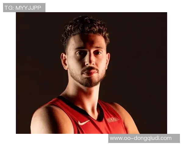 乌度卡称赞JD戴维森的侵略性表现为球队带来强硬的攻防节奏 乌度卡称赞JD戴维森的侵略性表现为球队带来强硬的攻防节奏